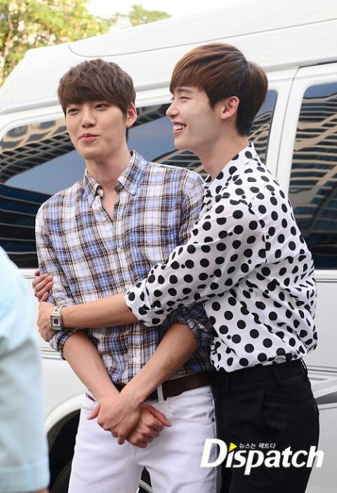 TheDramaKorea's tweet photo. Dengan siapa doi terlihat paling bahagia? https://t.co/bYYjXbkqi8