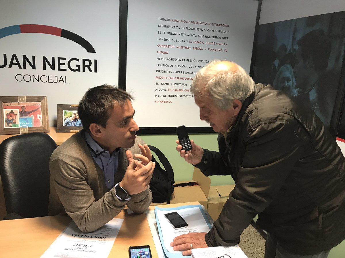 prensajuannegri's tweet photo. Gracias a #FmEstrella de #LaCarlota por esta cálida y amena entrevista. @JuanNegri
Hablamos de #política, #gestión y #proyectos https://t.co/HIAyhGX0mN