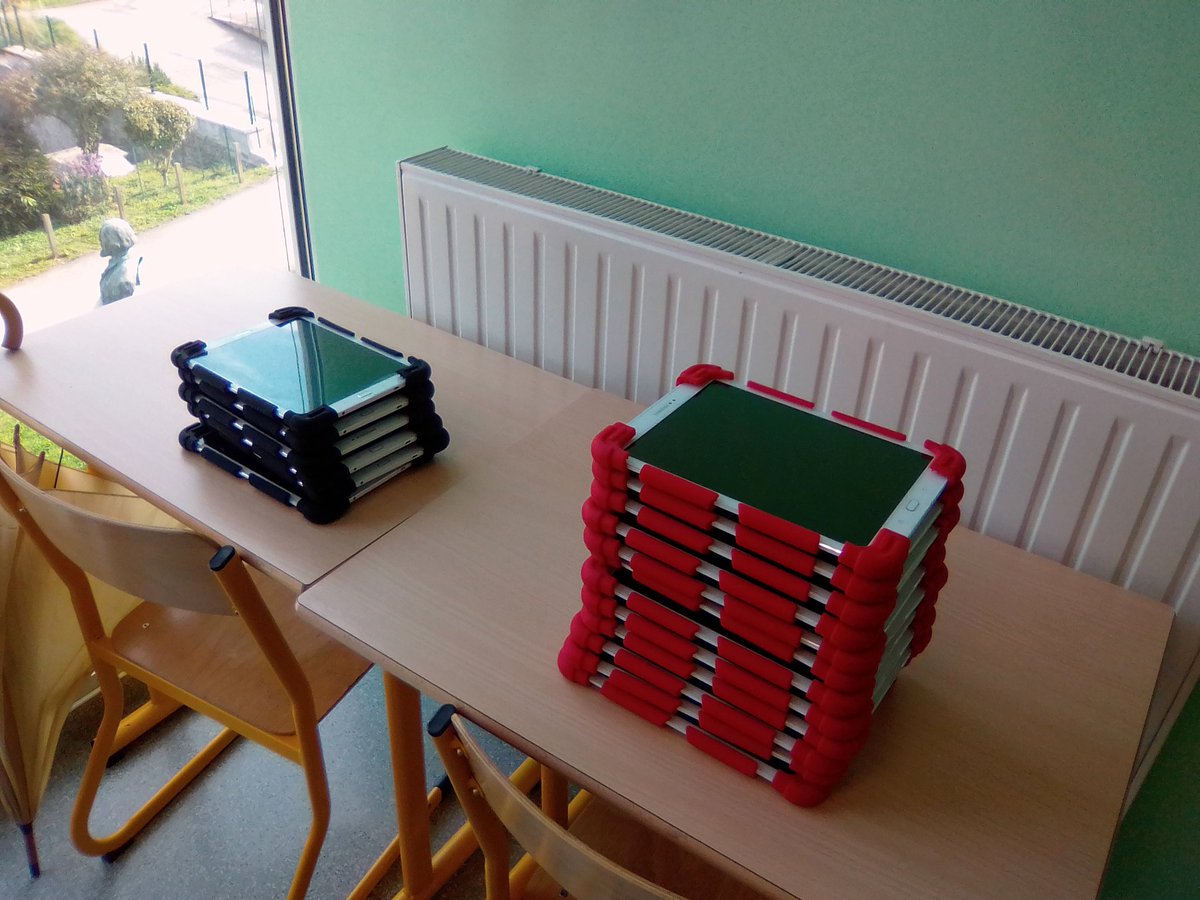 erunb7's tweet photo. Préparation des tablettes pour la maternelle. Des idées d'#applicationandroid pour le #cycle1 ? https://t.co/Fbrivdmb1A