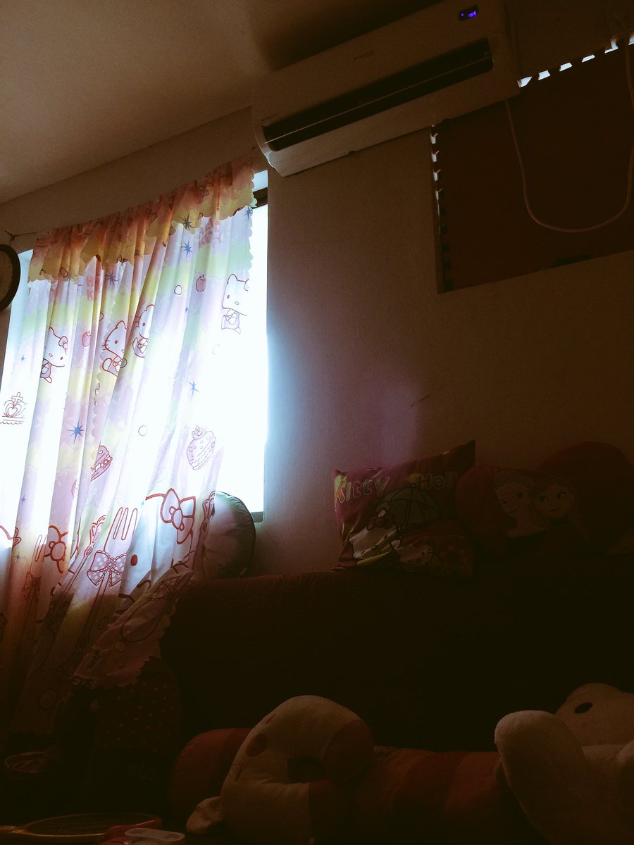 iamjivtots's tweet photo. Quality time with my loves โค๏ธ #watchingmovies #initSaLabas https://t.co/SFvvUx4EQ2
