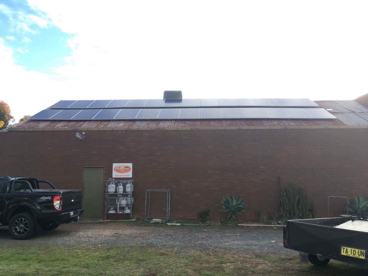 Solar_Link_Aust's tweet photo. 20Kw #SolarPower Installation for #Oaklands General Store. For Commercial OR Residential #Solar Phn:1800155597 https://t.co/dl18zyoDNZ