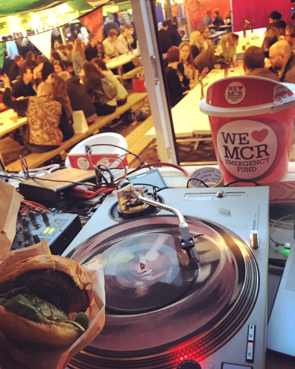 *@IndyManBeerCon SPESH COMP*

Follow &amp; RT to win...

6 X GRUB 
6 X BEERS
1 X <a href="/RunawayBrewery/">The Runaway Brewery</a> CASE

...at #GRUBFoodFair THIS WEEKEND!