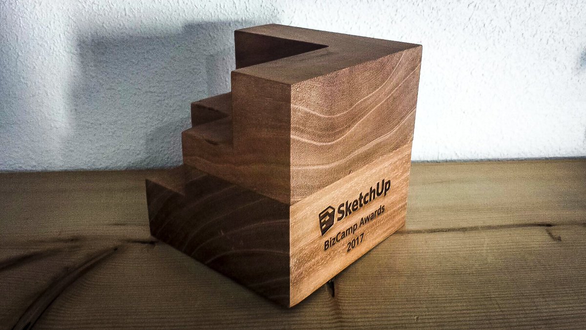 iscarnet's tweet photo. En la BizCamp 2017 de Praga recibimos el Premio al Mejor Marketing Digital. ¡Queremos dar las gracias a #SketchUp por este premio! https://t.co/9k7x9BiScw