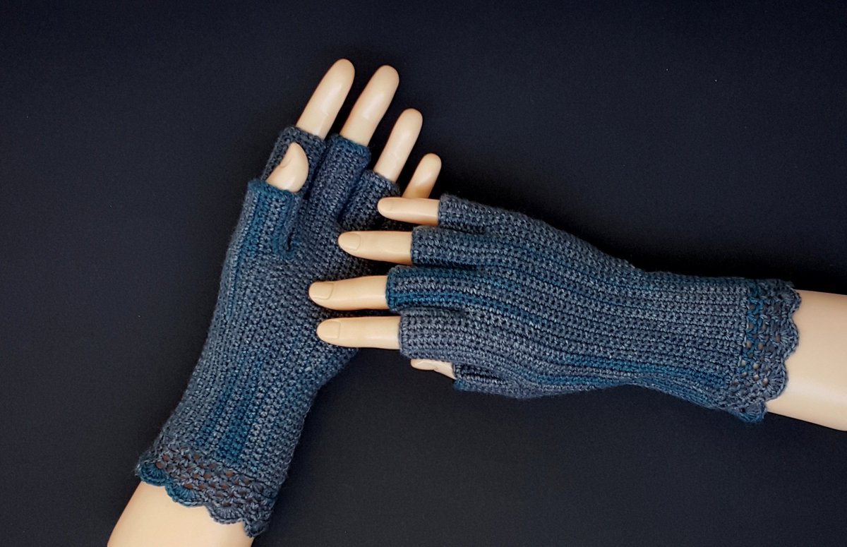 mittenssocks's tweet photo. https://t.co/QBSuu7dSk5 #mittenssocksshop #etsyshop #Fingerlessgloves #handwarmers #armwarmers #crochet #wristwarmers #handmade #halffinger https://t.co/KGLR73vjY1