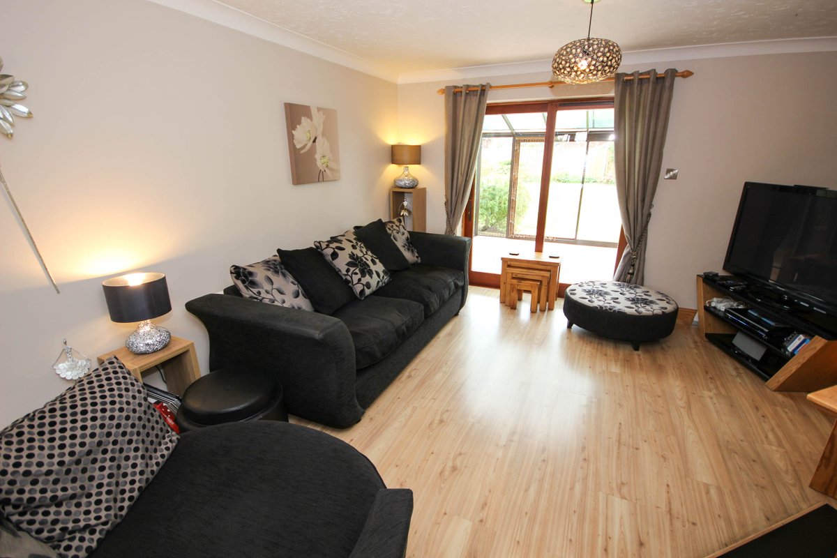 Bycrofts's tweet photo. NEW - 4 BED Detached House on GENEROUS PLOT in popular ROLLESBY village - £309,950 - Call Bycrofts to view - 01493 844484 #EstateAgents https://t.co/TBaqxsIutm