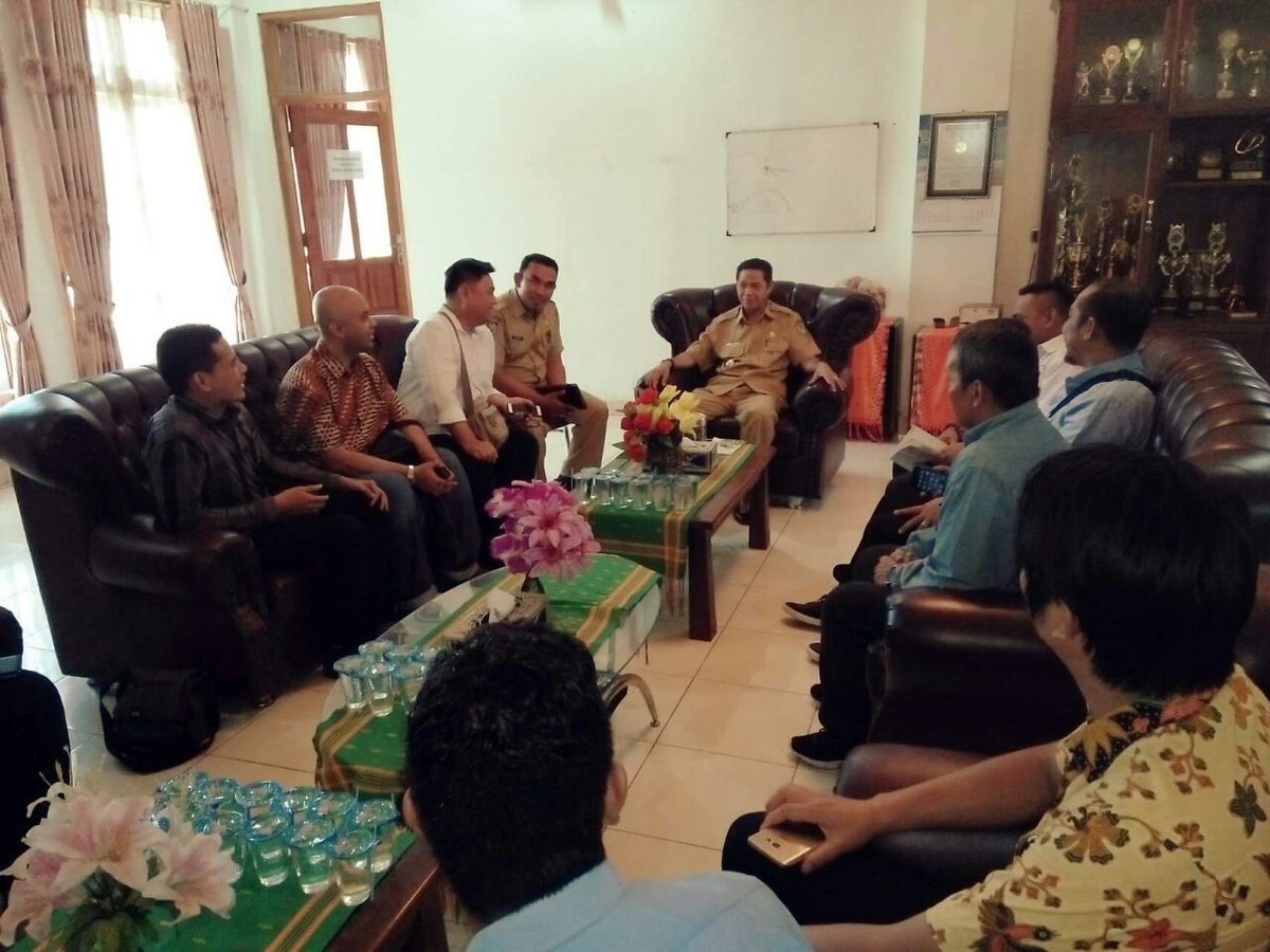 kpeoil's tweet photo. Kantor perwakilan #karismapersadaenergi perwakilan #labuanbajo resmi dibuka dan siap mensupply kebutuhan #solarhsd 10KL/bulan. https://t.co/MVckprU61z