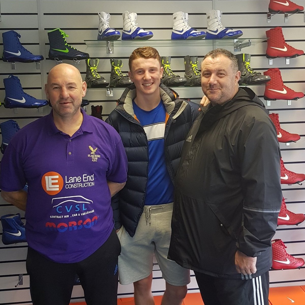 KOTwinsUK's tweet photo. Great to have Gary Booth, Bradley Rea and Andy Rea in our Manchester Store #kotwins #komanchester https://t.co/5XFnrDvxqc