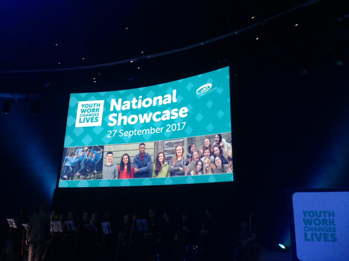 DroghedaYB's tweet photo. It's al happening in the Mansion House https://t.co/fIxt95MMYj
