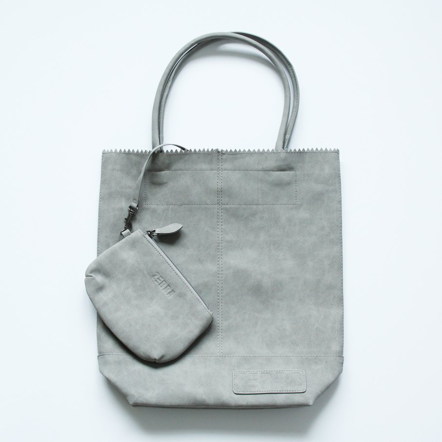 Nieuw in de webshop! #tassenvanZebra @foreverhome.nl #tas #A4 #clutch #grey #green #trendy #magneetsluiting #trend #Zebra #webshop #handtas