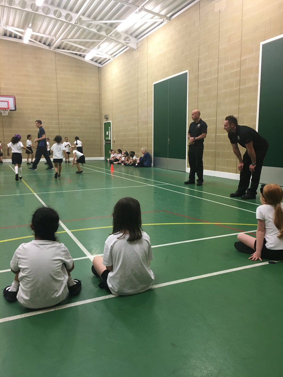 OldburyCAN's tweet photo. Celebrating #NationalFitnessDay with the support of @OldburyWMP @Oldburyfire @fitforsportuk @sandwellcouncil @Year5Lwoods https://t.co/yM1JV79aIP