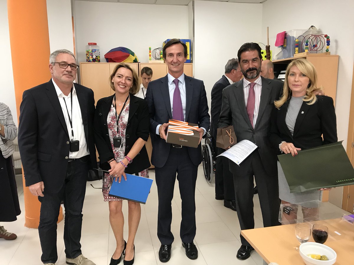 SYNERPAcom's tweet photo. #espagne 2017 avec @SYNERPAcom gracias président Nachos Vivas et son équipe pour la visite et son accueil chaleureux https://t.co/4acMkf72ry
