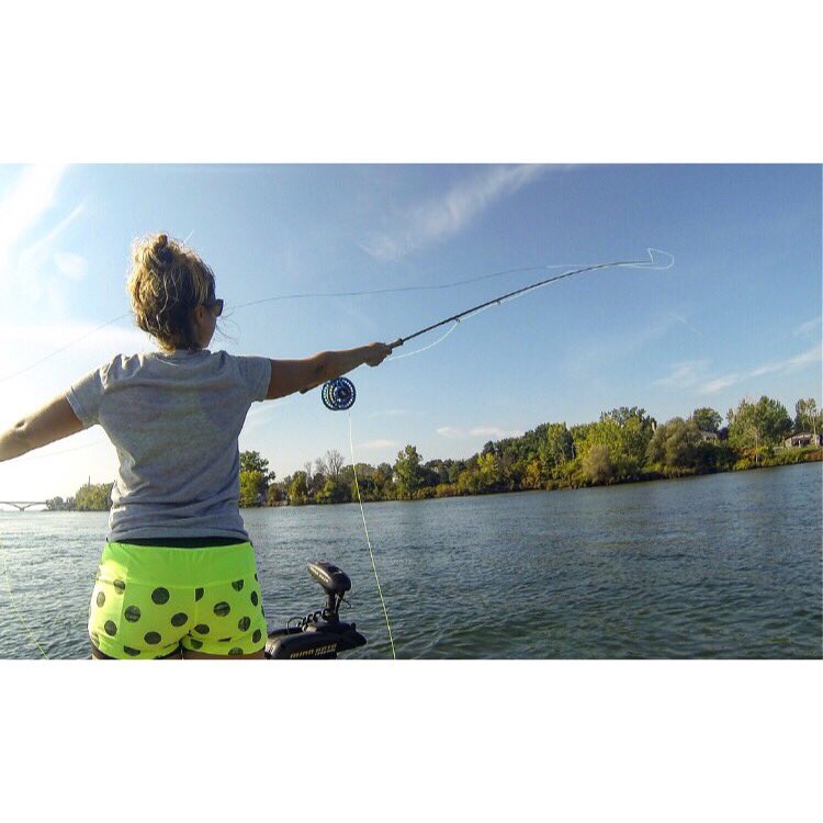 Wingardium Leviosa ! #flyfishing #HarryPotter @FishGLoomis <a href="/HowlerBros/">Howler Brothers</a> <a href="/smithoptics/">SMITH</a> <a href="/simmsfishing/">Simms Fishing</a>