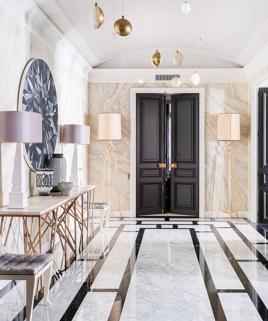 TheseFineWalls's tweet photo. Hallway goals via designer @stephanjulliard #thesefinewalls #inspiration https://t.co/dKYYxg5U55