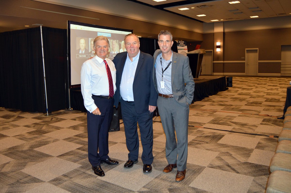 StukerTraining's tweet image. It was a pleasure running into our friend Don Reed this month at a trade  show in Dallas!  #automotiveindustry #autoprofessionals #stuker