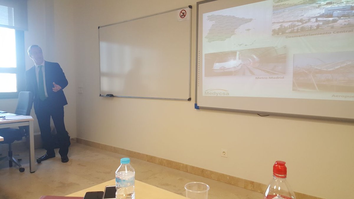 FullAudit's tweet photo. Sr. Dancausa de @Medycsa expone principales barreras gestión sanitaria en marco seguridad laboral. J.Oriente Medio en #SSL #HSEOrienteMedio https://t.co/mqsqc56vlp