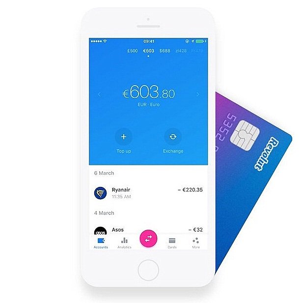 mobilbranche's tweet photo. Fintech News: Revolut sagt mit Banking-App deutschen Banken den Kampf an. #fintech #banking #app #mobilepayments https://t.co/tssb14W0qg https://t.co/tXnEu4nXVQ