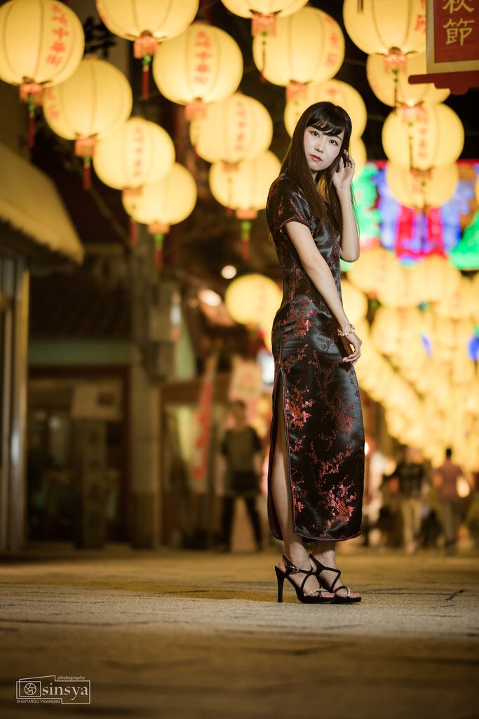 しんしゃ カメラマン Red Vs Yellow 長崎市中華街は今週末から5日間 中秋節で黄色いランタンが灯されます 500円のチャイナドレスレンタルもあるから女性の方は着るしか ポートレート 長崎市 中華街 T Co Lqcsdcksy1 Twitter