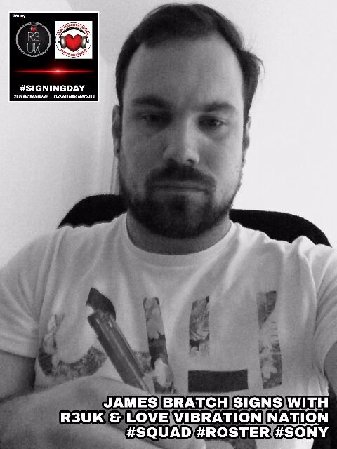 LoveVibrationNa's tweet photo. #SigningDay #RosterExpansion #Sony #NewMusic #TechHouse producer James Bratch signs long term deal with #R3UK! #LoveTheUnderground https://t.co/Fu6baTP0JR