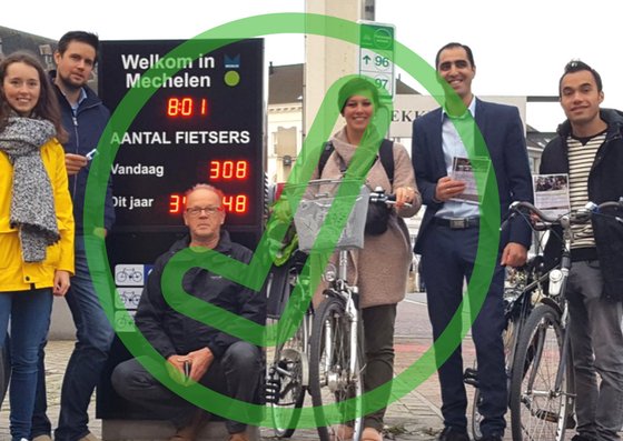 openvldmechelen's tweet photo. 📣 #gemeenteraad besliste gisteren om #fietsleveringen te stimuleren vanaf januari 2018. Onze #fietsactie van 18/9 werpt zijn vruchten af! 👊💪 https://t.co/v5xndZYXKa