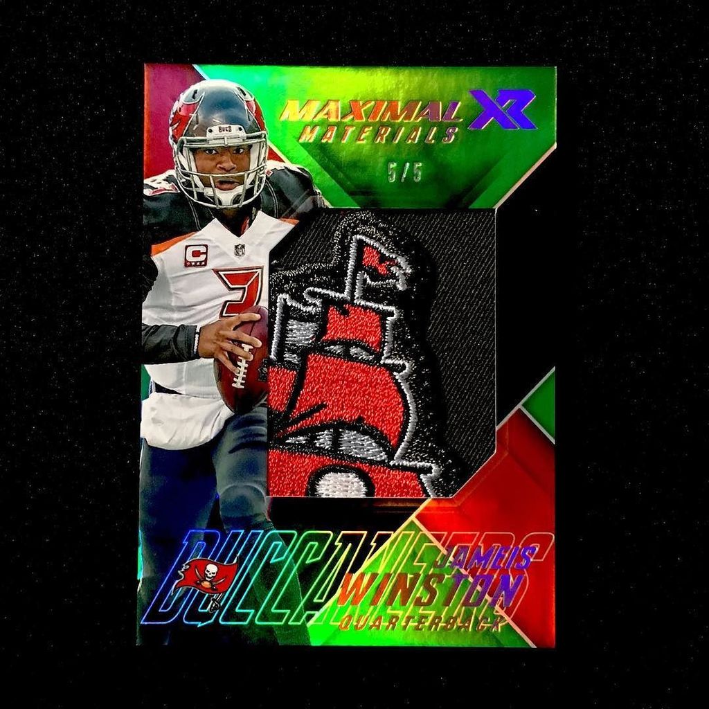 big_hurt35's tweet photo. What a patch out of @paniniamerica #xr #football #nfl from our #bh35 #groupbreaks #tradingcards #boom #whodoyoucol… https://t.co/bGXLJMXCay https://t.co/SKVrJmEu4V