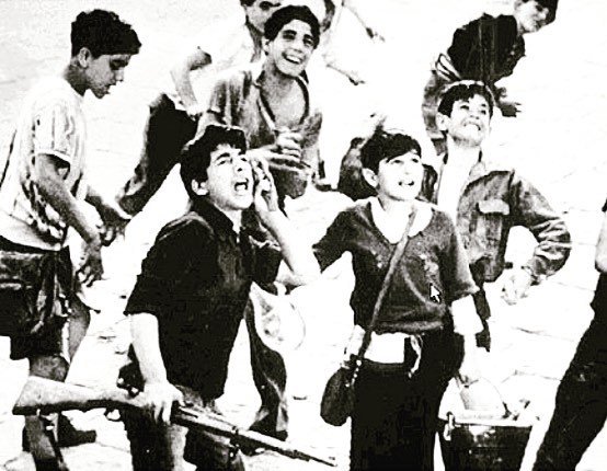 LabPolIskra's tweet image. Oggi si ricordano le #4Giornate di #napoli. Come ieri, oggi combattiamo contro chi ci vuole ai margini della socie… ift.tt/2xwJ5hb