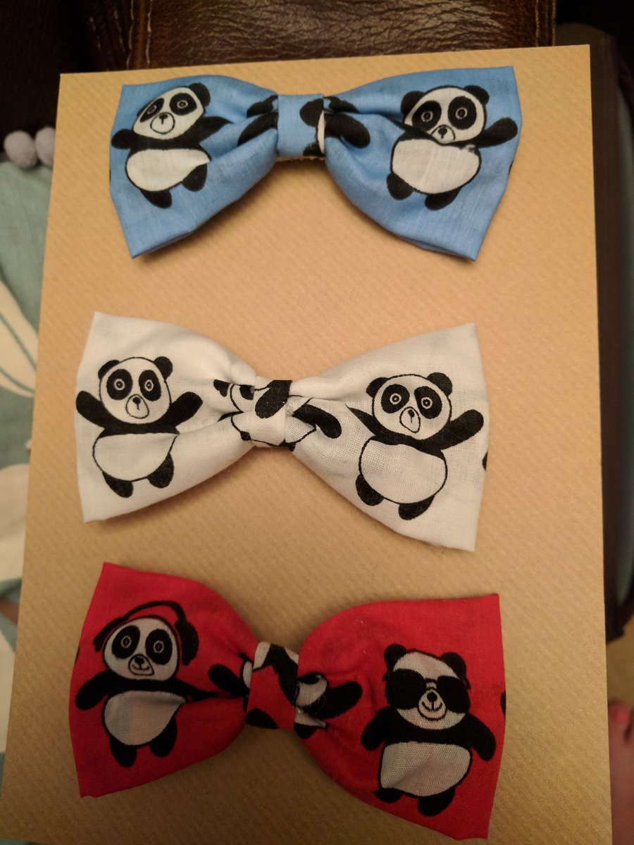 zoegreenhill's tweet photo. @Sussexroad 2 excited girls ready for the fundraising sale after school tomorrow in aid of saving pandas. Lots of homemade goodies for sale https://t.co/GsYyeh4rjh
