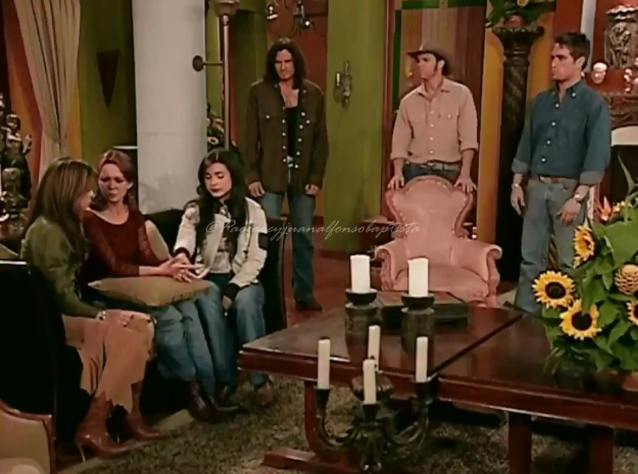 rey_baptista's tweet photo. Capturas capítulo del Viernes #nova #pasiondegavilanes #cap152 Parte 9 Final #spain @PAOLAREYACTRIZ @juanbaptistad @DannaGarcia Continuará.. https://t.co/DS8WBIjbGG