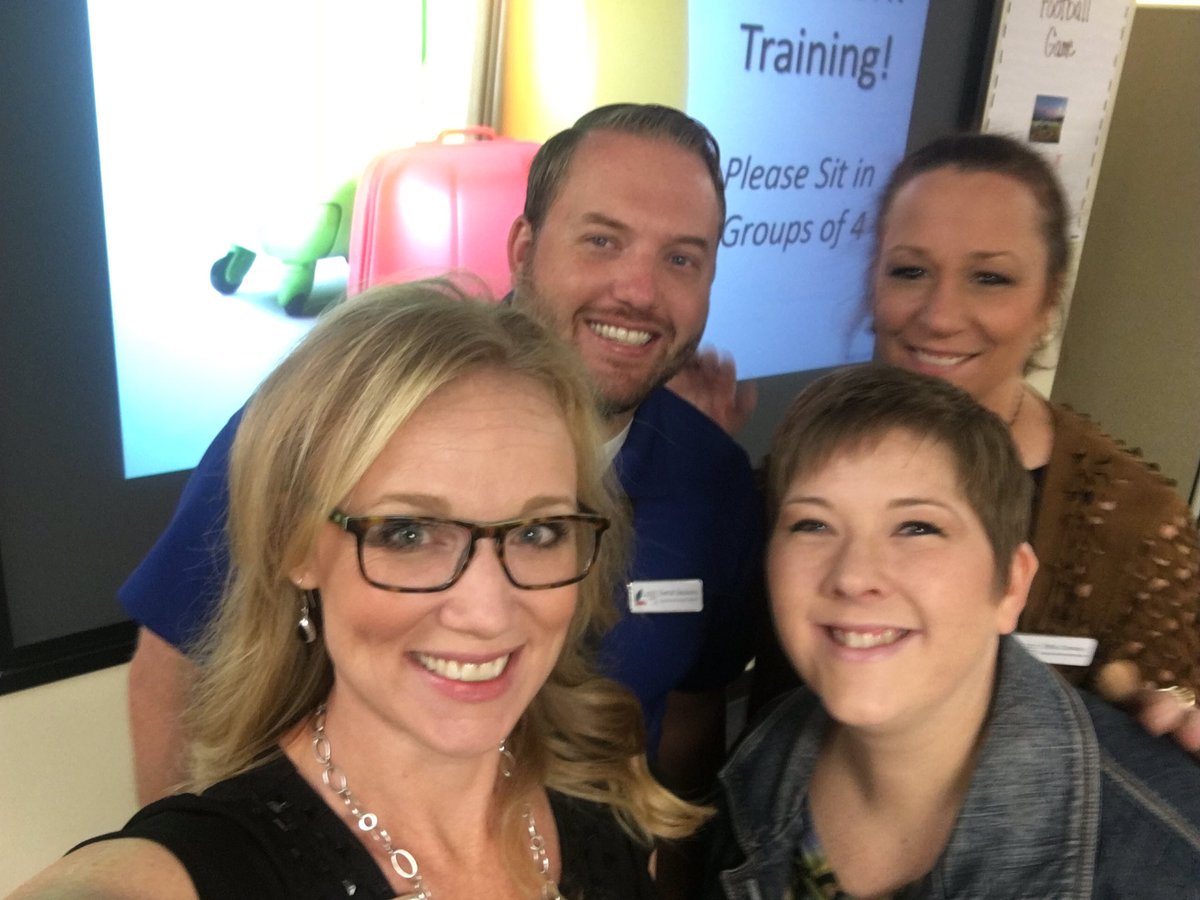 Andrea Palmer tweet media