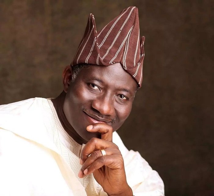 Goodluck Jonathan lauds Bishop Oyedepo on his birthday (photos) -   