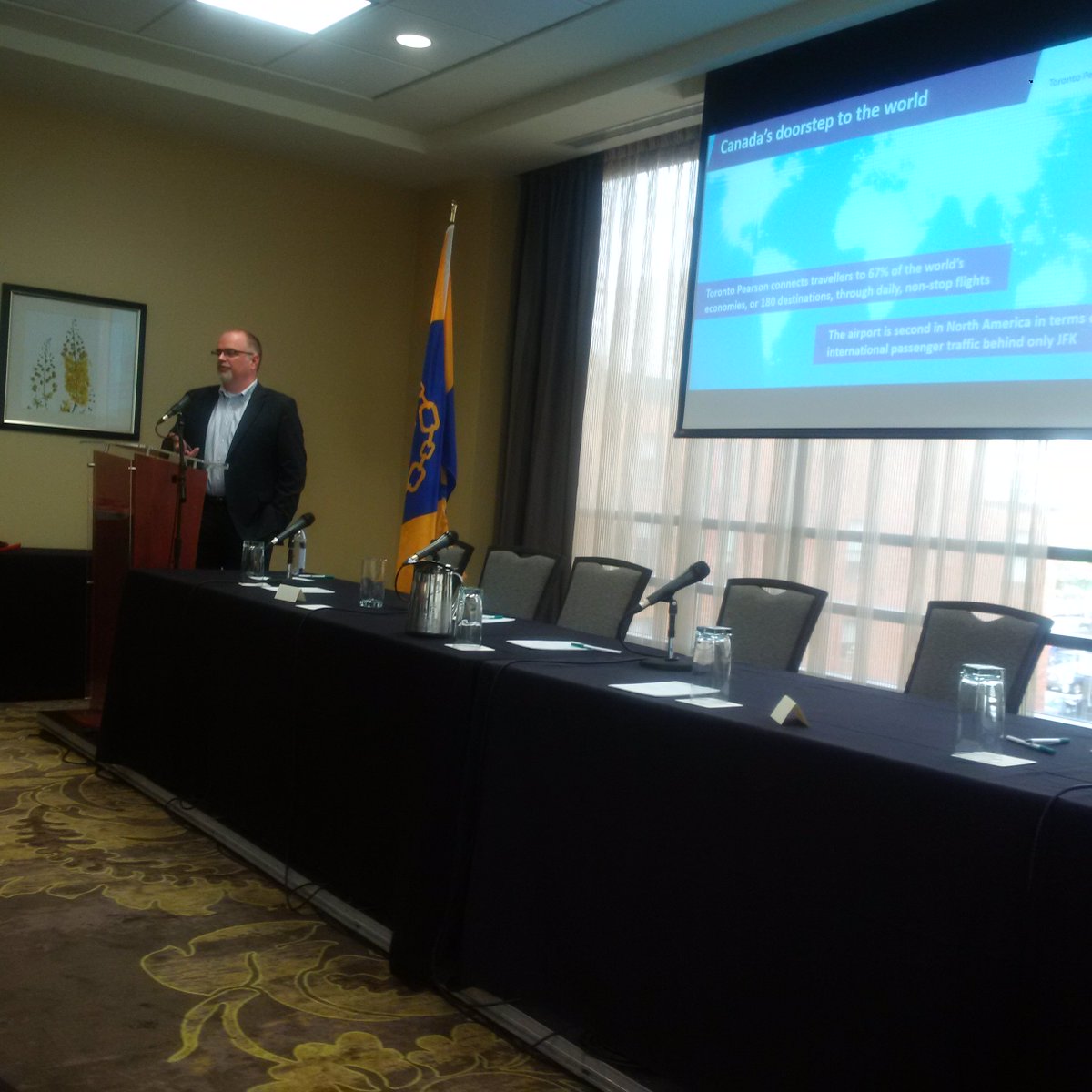 gbrunett1's tweet photo. Last session - Scott Armstrong from the @TorontoPearson speaking at #MSDO2017 re: emergency comms & preparedness https://t.co/dJQKiLHSnS