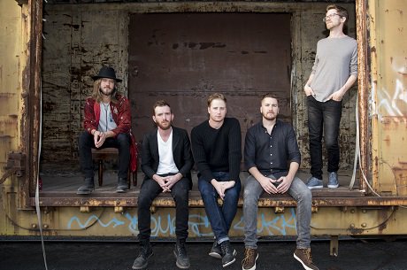 AmoebaSF's tweet photo. Follow us &amp; Retweet for a chance to win tix to see @MoonTaxi w/ @TooManyZooz on Saturday 9/30 @FillmoreSF! #FallAtTheFillmore https://t.co/VwKZojYhsF