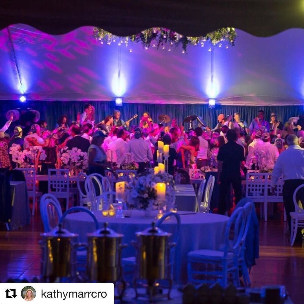 MyPartySaver's tweet photo. We LOVE full dance floors! Flashing back to one of our favorite Newport weddings @caseycguids We hope our "Dancing… https://t.co/IphYh8CIoM https://t.co/vokI5xdQ2L