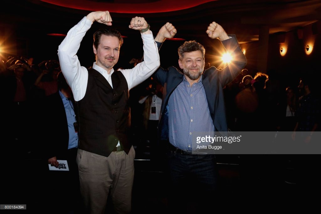 They are 2 incredible people😊  i admire you <a href="/andyserkis/">Andy Serkis</a> <a href="/mattreevesLA/">Matt Reeves</a> #WarForThePlanet #apes #apestogetherstrong