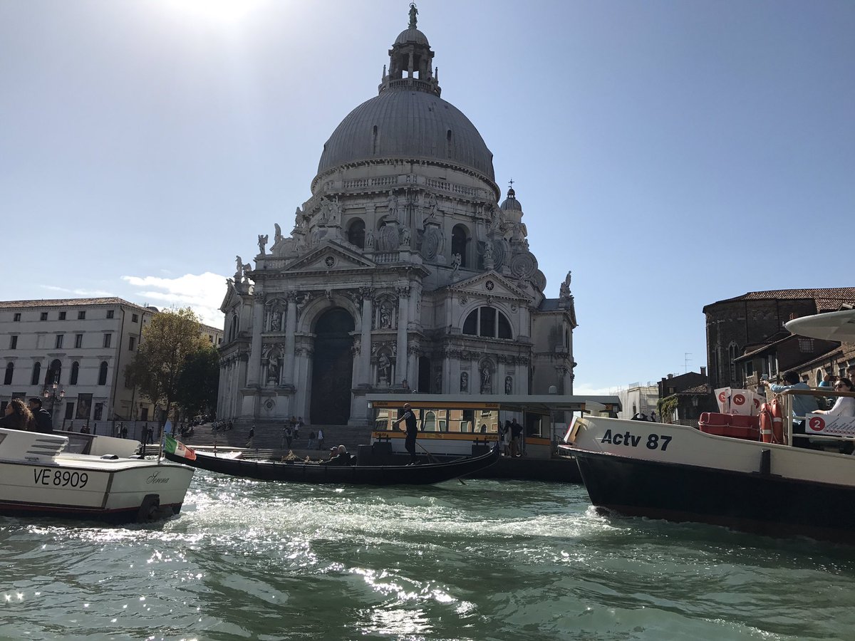FayeLoseby's tweet photo. Last week we went to Venice, I loved it. Forgot my camera but got a few pics on my phone https://t.co/gxbpmfM2Jb