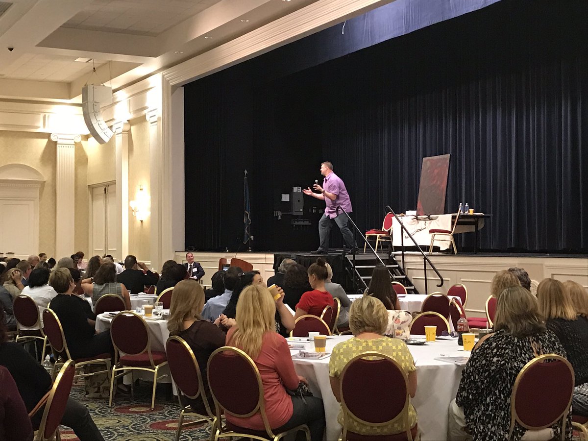 😂 cracking up wth #SamGlenn, “It’s all about attitude and it all starts with attitude!” #keynotespeaker #expo #sponsor <a href="/PennDelAHMA/">PennDel AHMA</a>