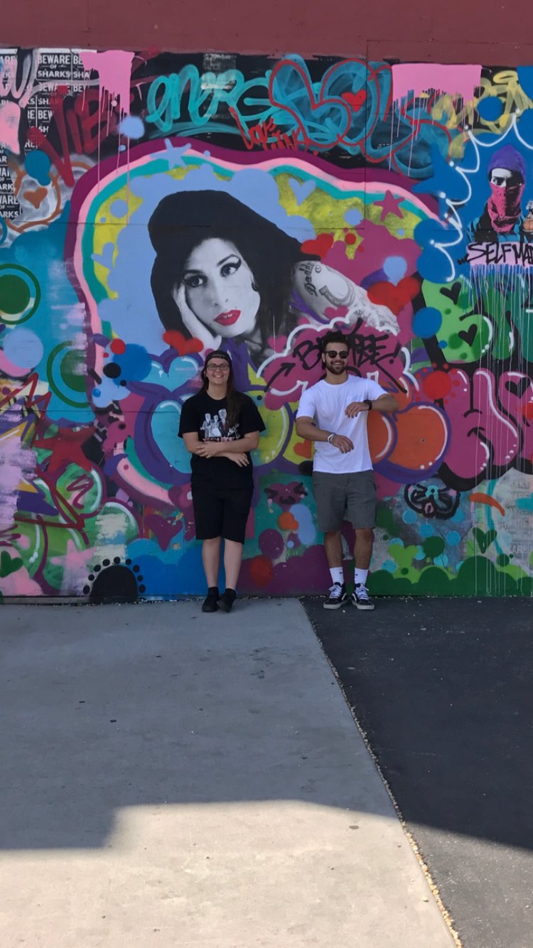 Happy birthday to my Amy Winehouse loving, all black wearing little sister   