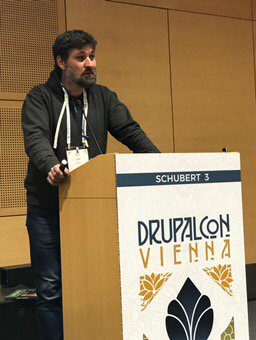 A beard to be envious of and a session just as exuberant. <a href="/Geewiz/">poo</a> explains lean web operations #DrupalCon