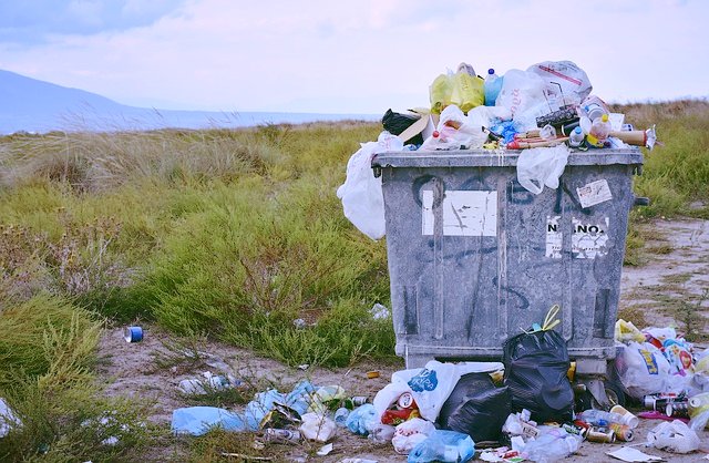 SmartCityLATAM's tweet photo. No dejes pasar: "La ♻️ #EconomíaCircular es una respuesta al modelo lineal de hacer y consumir" por @petarostojic https://t.co/4hrpzCQW6H https://t.co/YSf462r159