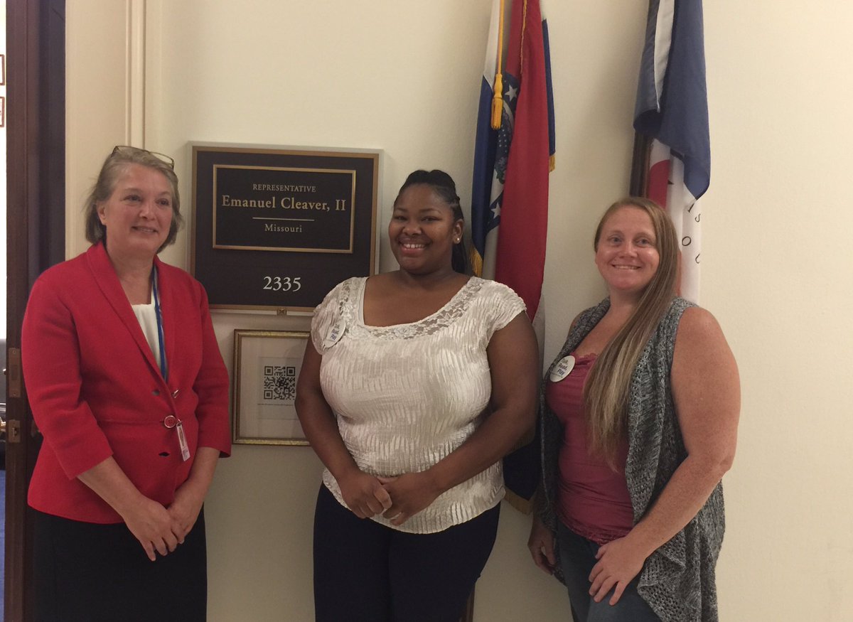 dsmartinez1226's tweet photo. Thanks to @repcleaver staff for speaking with @tfckc Head Start parents & staff today. #NHSA17 #FamiliesUnite #HeadStartstory https://t.co/wwRmsa7Qnu