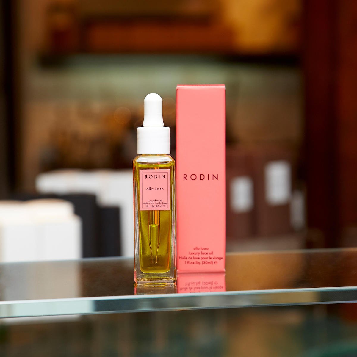 We welcome a new <a href="/RODINoliolusso/">RODIN olio lusso</a> oil! Blending Geranium &amp; Orange Blossom to elevate your skin. Discover here: fal.cn/tIIH