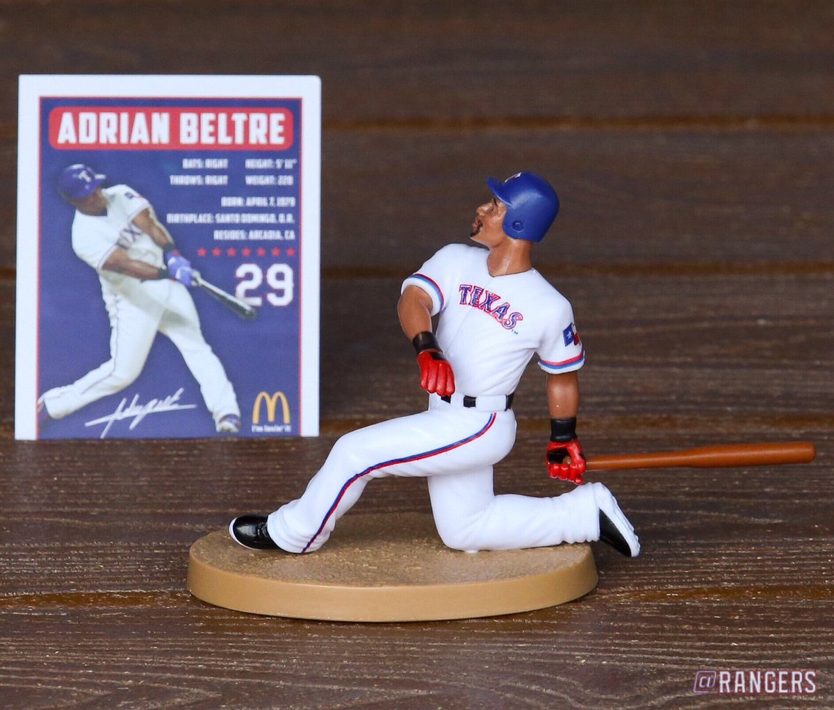 Rangers's tweet image. No purch. necessary. Must be 18+ y/o &amp;amp; RT by 1pm CT today, 9/27 to be eligible to win. #ILoveAdrianBeltre Rules: atmlb.com/1Be19pf