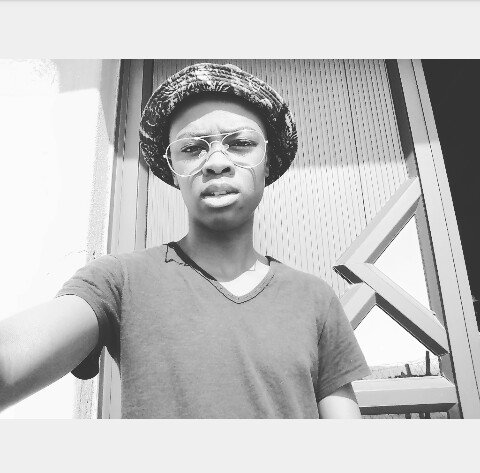 Thobanii_SA's tweet photo. King of my Own Hustle ✌ https://t.co/wDykjvhNQ3