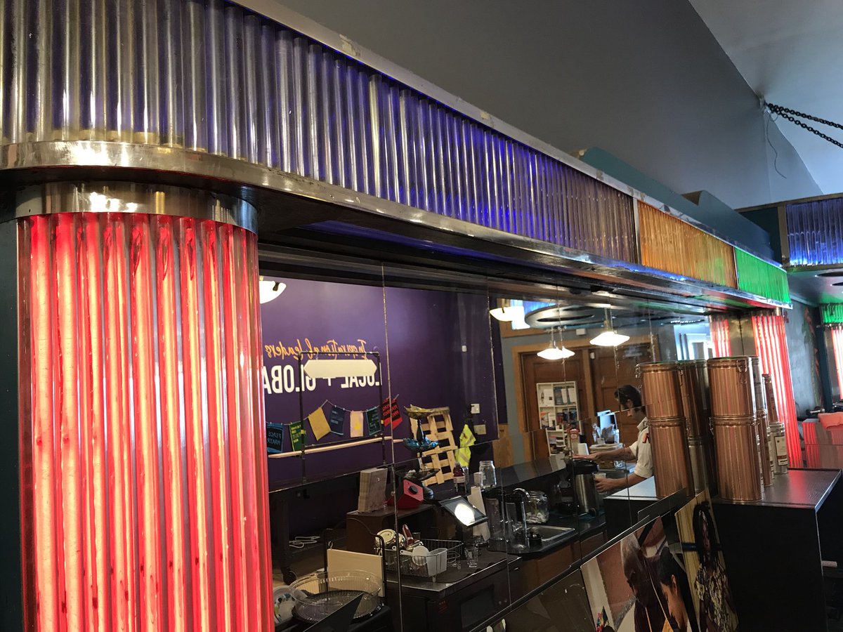 BobbyTmke's tweet image. Look at this awesome bar, now an MPS student-run cafe @ArtsAtLarge in @WPA_MKE