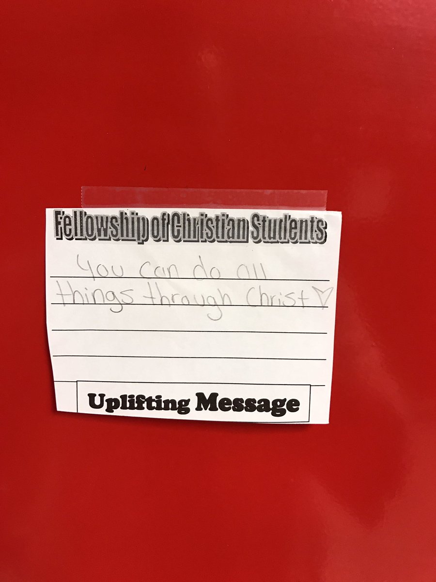 PendletonFCA1's tweet photo. FSC spreading positive thoughts through our building. Proud of our students for taking a stand to be kind. @pchsadmin https://t.co/YzxocBu4CK