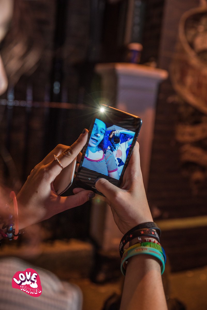 Tizer_Studio's tweet image. Camera Inception at @alberryswinebar night - Love Tunnel
#eventphotography #inception #lovetunnel