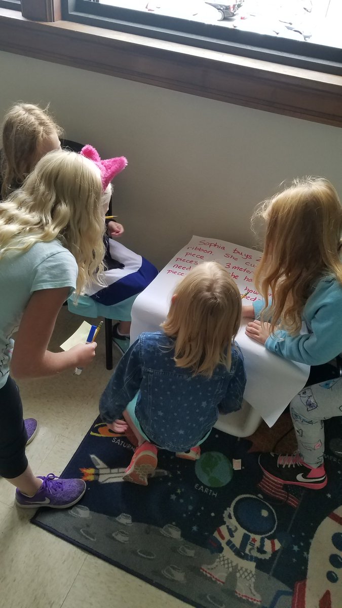 Ashleyann1022's tweet image. #teamwork #multiplemethods #IgniteD205 @LincolnD205 @ElmhurstD205