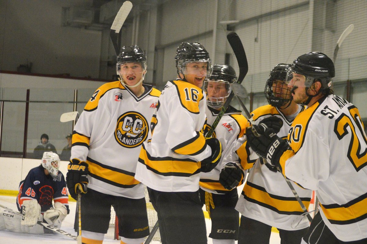Cubs_Hockey's tweet photo. @NA3HL Road Game Day!! @CCIslanders travel to @MaineWildHockey for a 12:40 puck drop. Follow the action on @MyHockeyTV 
#rollcci https://t.co/OzF4u7sSYu