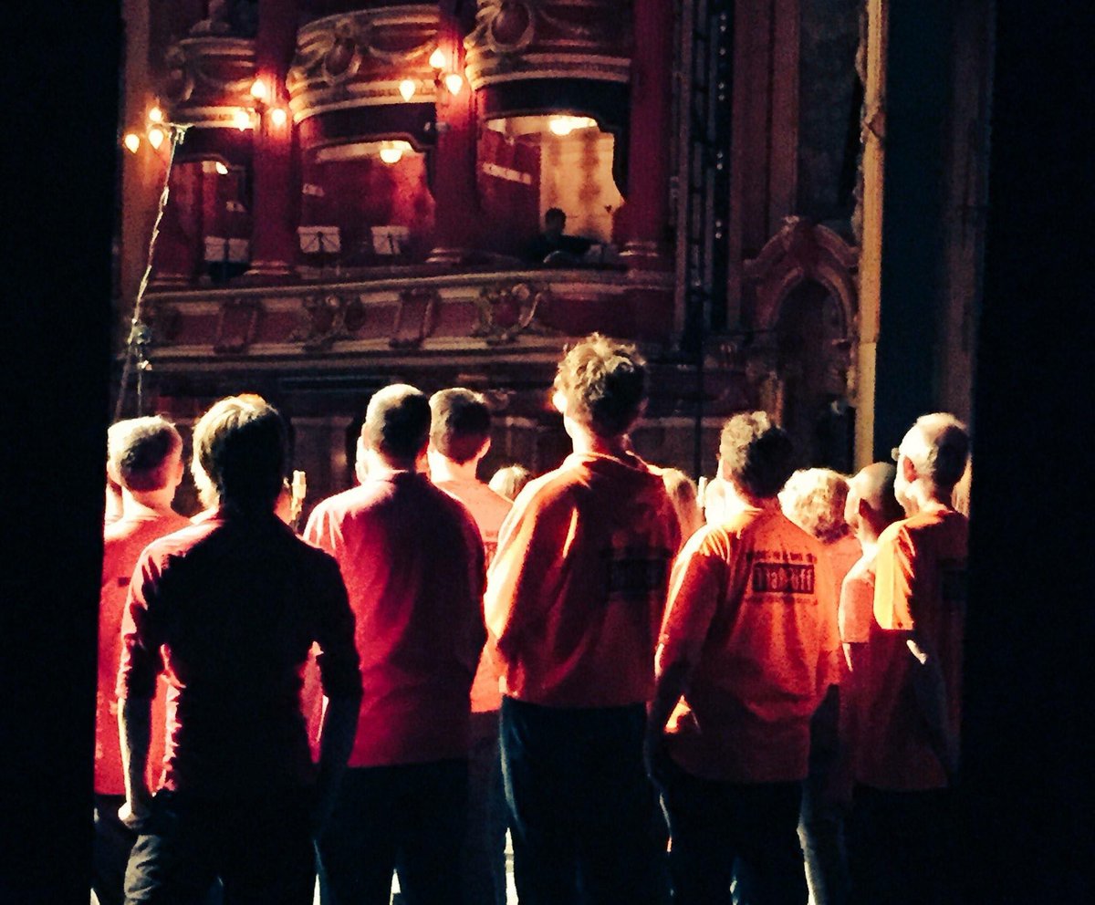 Riff Raff Choir (@riffraffchoir) on Twitter photo LOVE the 1st week of term. So much energy & fun meeting new members :-) St Michaels on #GloucesterRoad tonight with <a href="/ElaineW78/">Elaine Wilson</a> & Dan! LOVE the 1st week of term. So much energy & fun meeting new members :-) St Michaels on #GloucesterRoad tonight with <a href="/ElaineW78/">Elaine Wilson</a> & Dan!