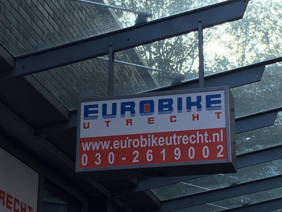 MiekeVerkuil's tweet photo. Superservice#eurobikeutrecht na niet zo'n leuke verrassing bij station Utrecht Overvecht! https://t.co/lqnUTpjFWS