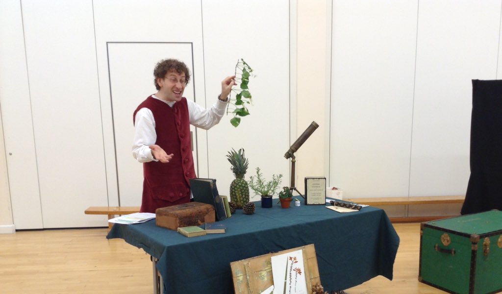 helentaylorMCA's tweet photo. Linnaeus is cool! Drama making science engaging. #Linnaean society @katielobbMCA @DavidSammels @Mayflower_MCA https://t.co/tHSLrk52fB